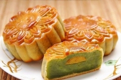 Cách làm bánh trung thu nhân đậu xanh thơm ngon dễ làm