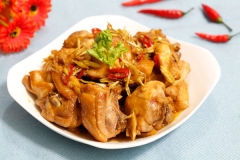 Cách làm gà kho sả ớt đơn giản tại nhà chuẩn hương vị Bắc, Nam