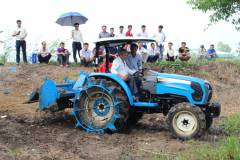 Tham khảo giá máy cày bừa nông nghiệp phổ biến ở nước ta