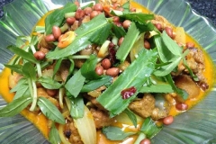 Chế biến món heo rừng xào lăn nước cốt dừa thơm ngon đúng điệu