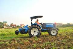 Máy kéo nông nghiệp là gì? Công dụng và cấu tạo của máy kéo nông nghiệp