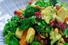 Bỏ túi 6 cách trộn salad từ bơ ăn cực ngon vào mùa hè