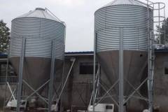 Thiết bị và dụng cụ chăn nuôi lợn phổ biến hiện nay