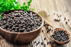 Giá tiêu hôm nay 30/12: Đồng loạt tăng 500 đồng/kg, cao nhất là 81.500 đồng/kg