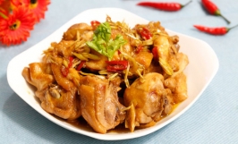 Cách làm gà kho sả ớt đơn giản tại nhà chuẩn hương vị Bắc, Nam