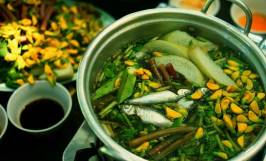 Nhớ hoài đặc sản miền Tây lẩu cá linh bông điên điển 