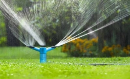 Vì sao béc tưới không quay? Nguyên nhân và cách khắc phục 