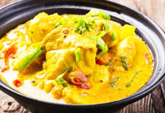 Bật mí cách nấu cà ri gà nước cốt dừa ngon khó cưỡng