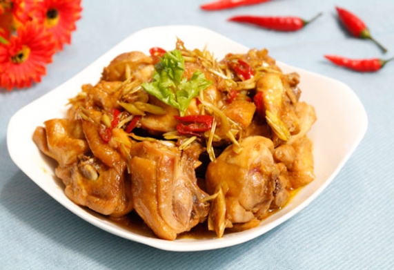 Cách làm gà kho sả ớt đơn giản tại nhà chuẩn hương vị Bắc, Nam