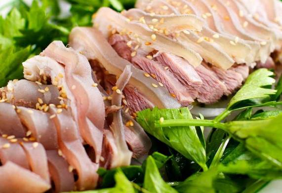 Cách làm heo rừng hấp sả gừng thơm ngon khó cưỡng