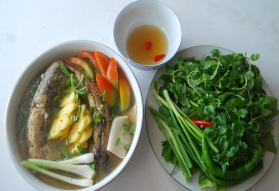 Cách nấu canh chua cá ngát thơm ngon, thanh mát