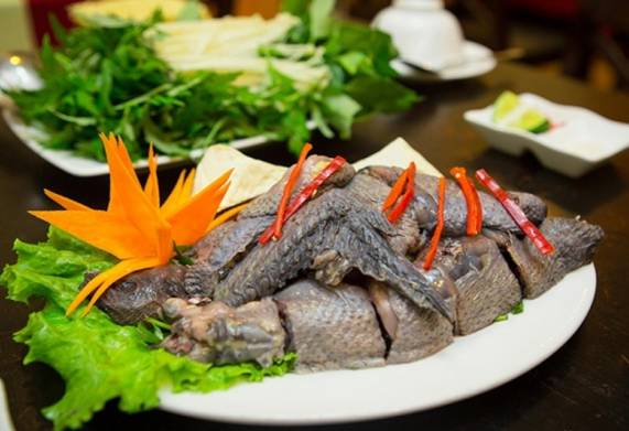 Đặc sản gà đen Tây Bắc hấp dẫn du khách tứ phương 