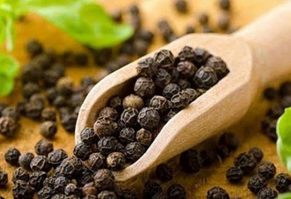 Giá tiêu hôm nay 20/11: Giảm 500 đồng/kg ở rải rác một số địa phương